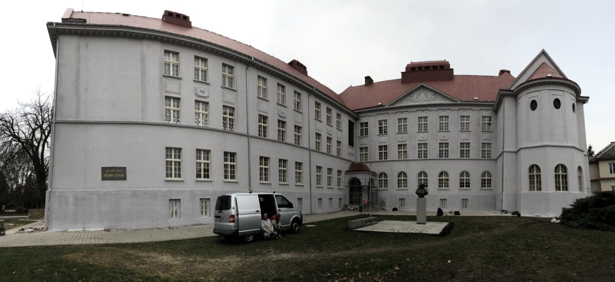 5LU8xB6pQBiypExJQKucag