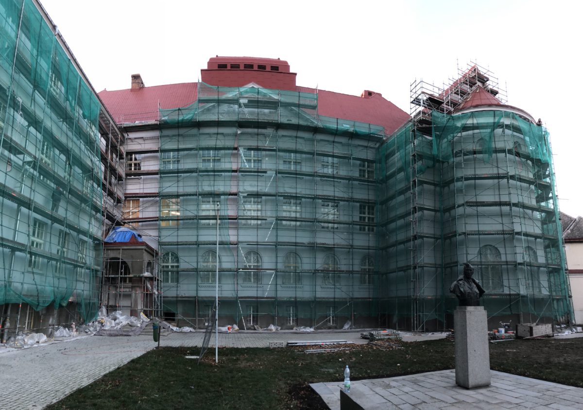 s33fyPpUQgKHnstF06jS4w